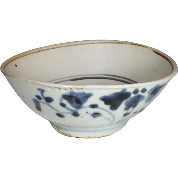Chinese blue-on-white porcelain bowl, Qing Dynasty, ex-17th-century Chinese wreck.