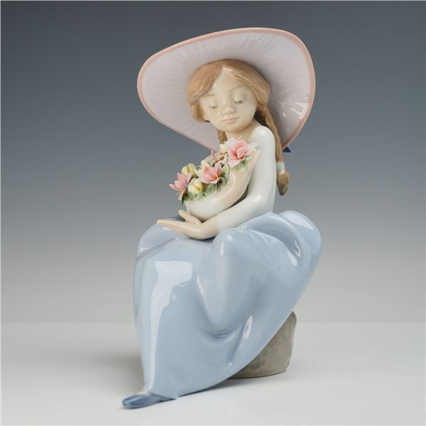 Lladro Fragrant Bouquet Porcelain Girl Figurine 5862