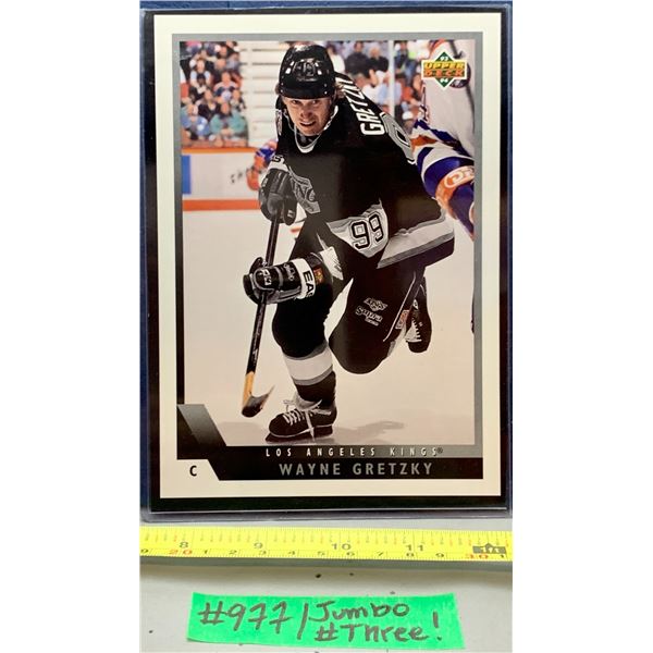 NHL HOCKEY - Wayne Gretzky Rare Upper Deck Jumbo Card in Top Loader