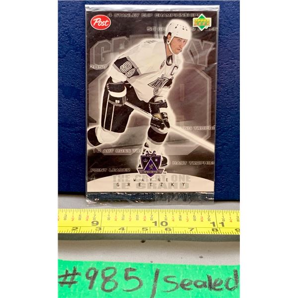 NHL HOCKEY - Wayne Gretzky Rare POST UD SEALED Card