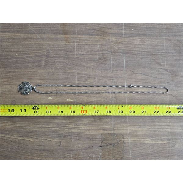 Norse/Viking pendant and chain- new