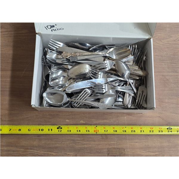 Box of cutlery- 100+ pieces