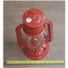 Image 2 : Vintage Red Barn Lantern - Excellent Condition.