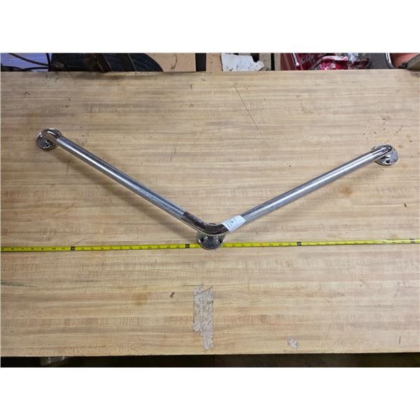 V shaped rail