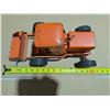 Image 6 : Vintage Made in Canada Lincoln Toys Bulldozer Toy