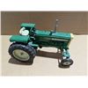 Image 1 : Vintage Oliver White ETRL Model tractor 9"x5"x4"