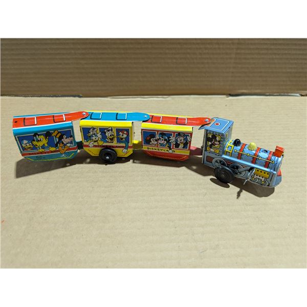 Vintage Disneyland 3 Cart and Train Wind up Toy (Works)