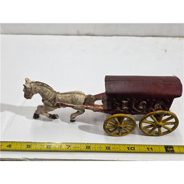 Cast horse and ice wagon- 8"L