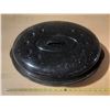 Image 1 : Vintage-style black speckled enamelware oval roaster pan.
