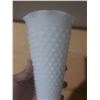 Image 3 : Vintage milk glass trumpet vase.