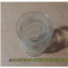 Image 2 : Vintage FTD clear glass vase featuring a spiral or swirl pattern.