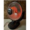 Image 1 : Uberhaus Radiant Heater works however rotate feature doesn't and has a crack on warm arm