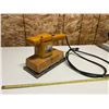 Image 1 : Black & Decker Dual Action Sander (working)