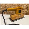Image 2 : Black & Decker Dual Action Sander (working)