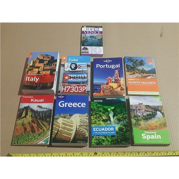 1476-Travel book lot