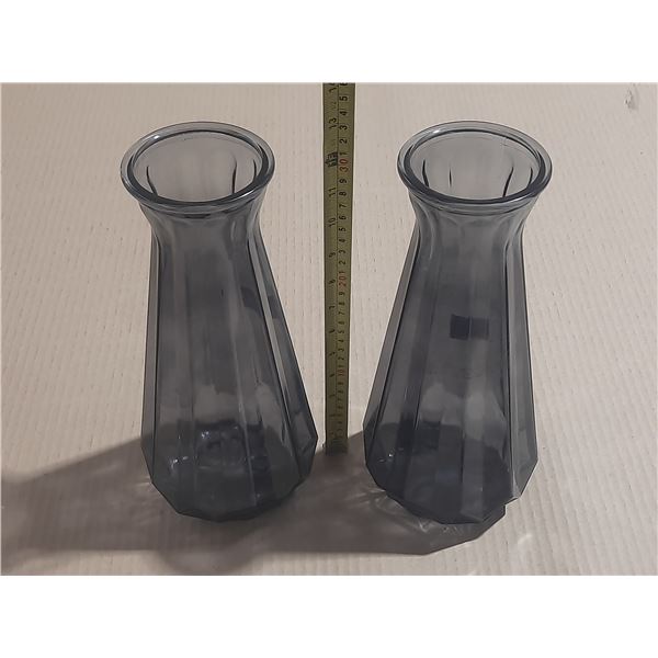 1487-2 black glass vases (11”)