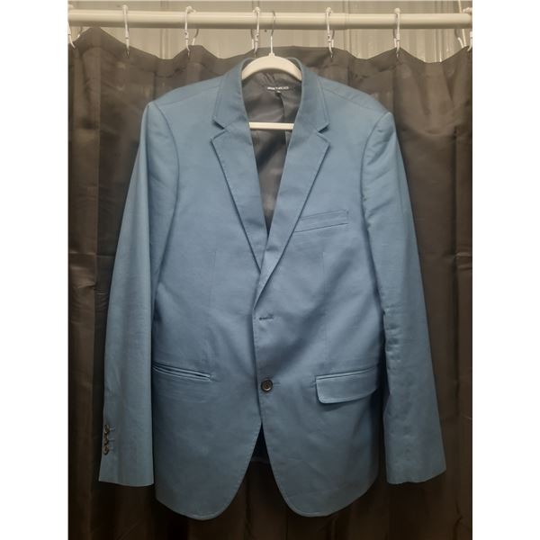 JackThreads blazer is a size 42.