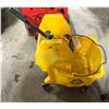Image 1 : 39: Rubbermaid Industrial Mop Bucket