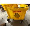 Image 3 : 39: Rubbermaid Industrial Mop Bucket