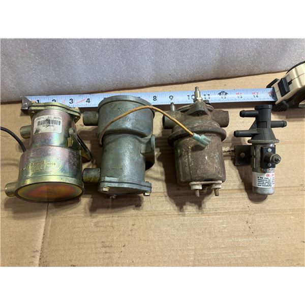 Three 12V Electric Fuel Pumps & 1 Tank Switch Valve