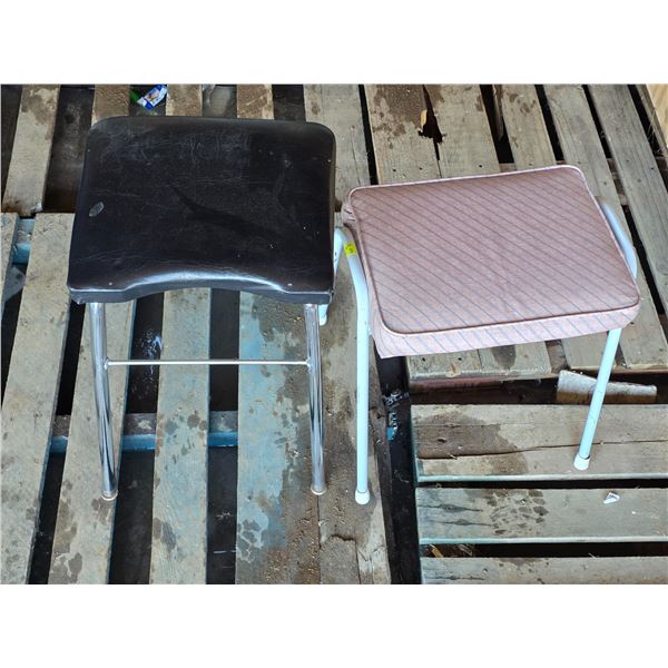 2 stools