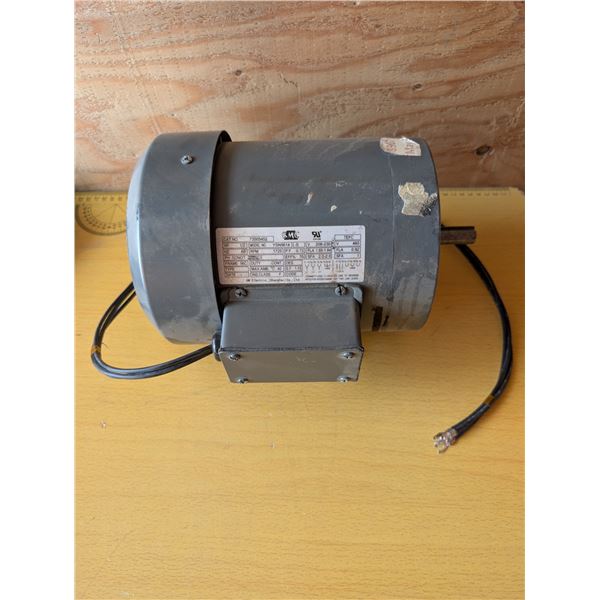 SMC Cat.No 73505452 GW Electric Motor (not Tested)