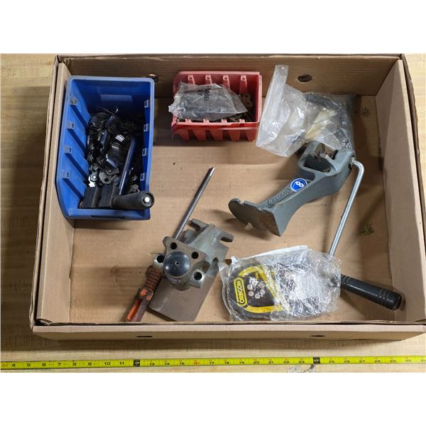 Oregon saw chain and saw tip repair kit