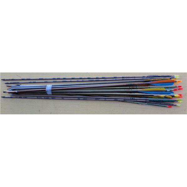 (20) 30" Easton Hunting Arrows/Straight Shafts (Half have Points)