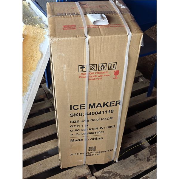 NIB ice maker- 41"H