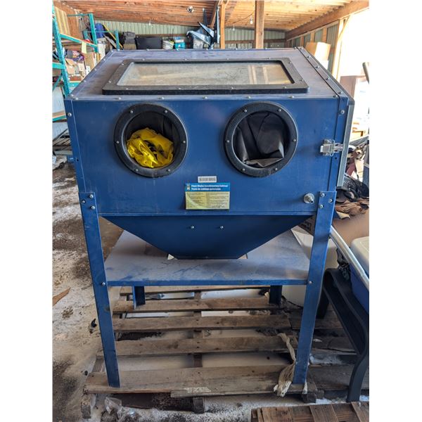 Power Fist Model Sandblasting Cabinet