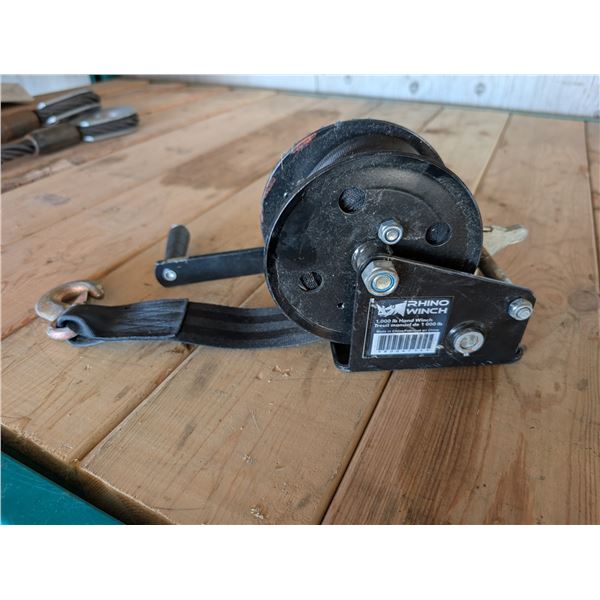 Rhino Winch 1,000lb Hand Winch w/ Strap/hook