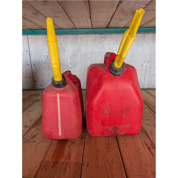 (2) Jerry Cans w/ Nozzles (1) 9.4L (1) 20L
