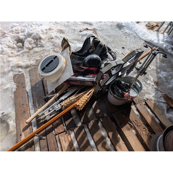 Pallet of Misc. Items (House/Tools)