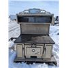 Image 1 : Vintage Renfrew Royal Oven w/ Base an Top 37"x42"x25"