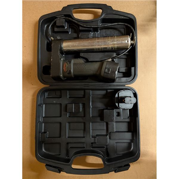 Global Pro Auto Grease Gun AG1223 w/ Case (not Tested)