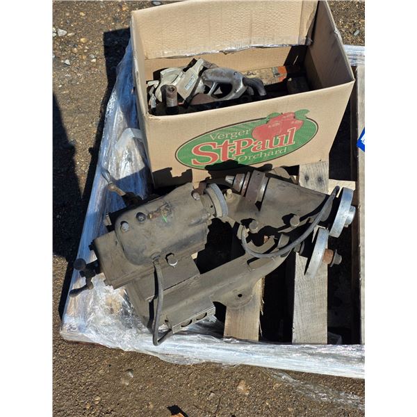 Valve grinder with accessories