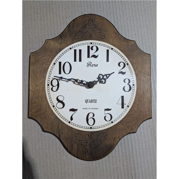 Vintage Battery Operated Made in Canada Wall Clock 13"x11"