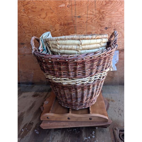 Lot of Whicker Baskets, Wood Spoon Decor Plaques, and etc.