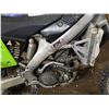 Image 4 : 2004 Honda CRF250R4 dirt bike- VIN: JH2ME102X4K050514