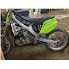Image 5 : 2004 Honda CRF250R4 dirt bike- VIN: JH2ME102X4K050514