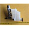 Image 1 : Ford 2004-2014 brake master cylinder- e150, e250, e350- new