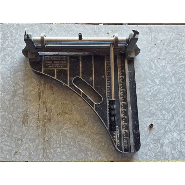 Roberts tile cutter