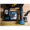 Image 2 : Makita cordless oscolating tool with battery and charger- works good- and dewalt tool case
