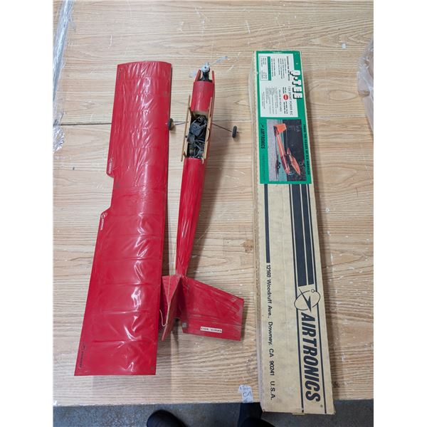 Vintage Q-Tee 1/2A Sport Power Airtronics Air Plane w/ original Box