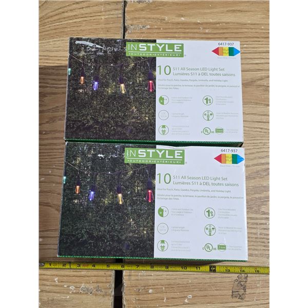 2 boxes of in style out door lights