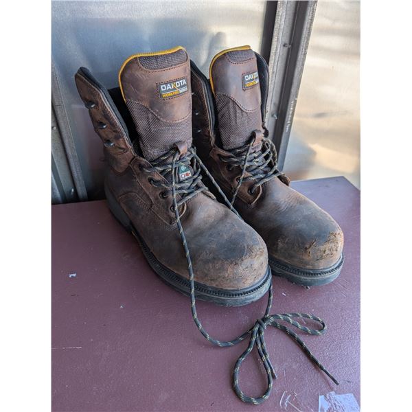 Used Dakota Work pro Series SA Size 13 Work boots