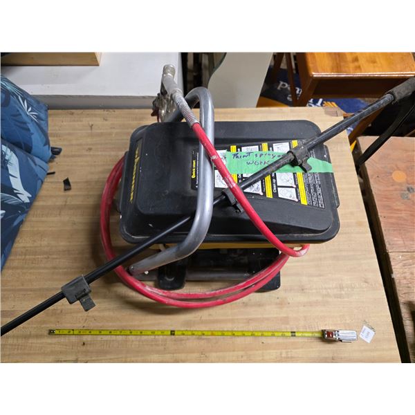 Wagner paint sprayer- works