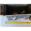 Image 3 : 2 ammo boxes