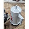Image 3 : Electric frying pan and kettle- untested