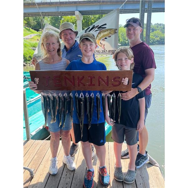 ARKANSAS, WHITE RIVER TROUT FISHING — 3 PEOPLE, 1 DAY